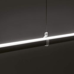 Linea Light Straight_P1 LED-Pendelleuchte lang-Schwarz-mit LED (2700K)